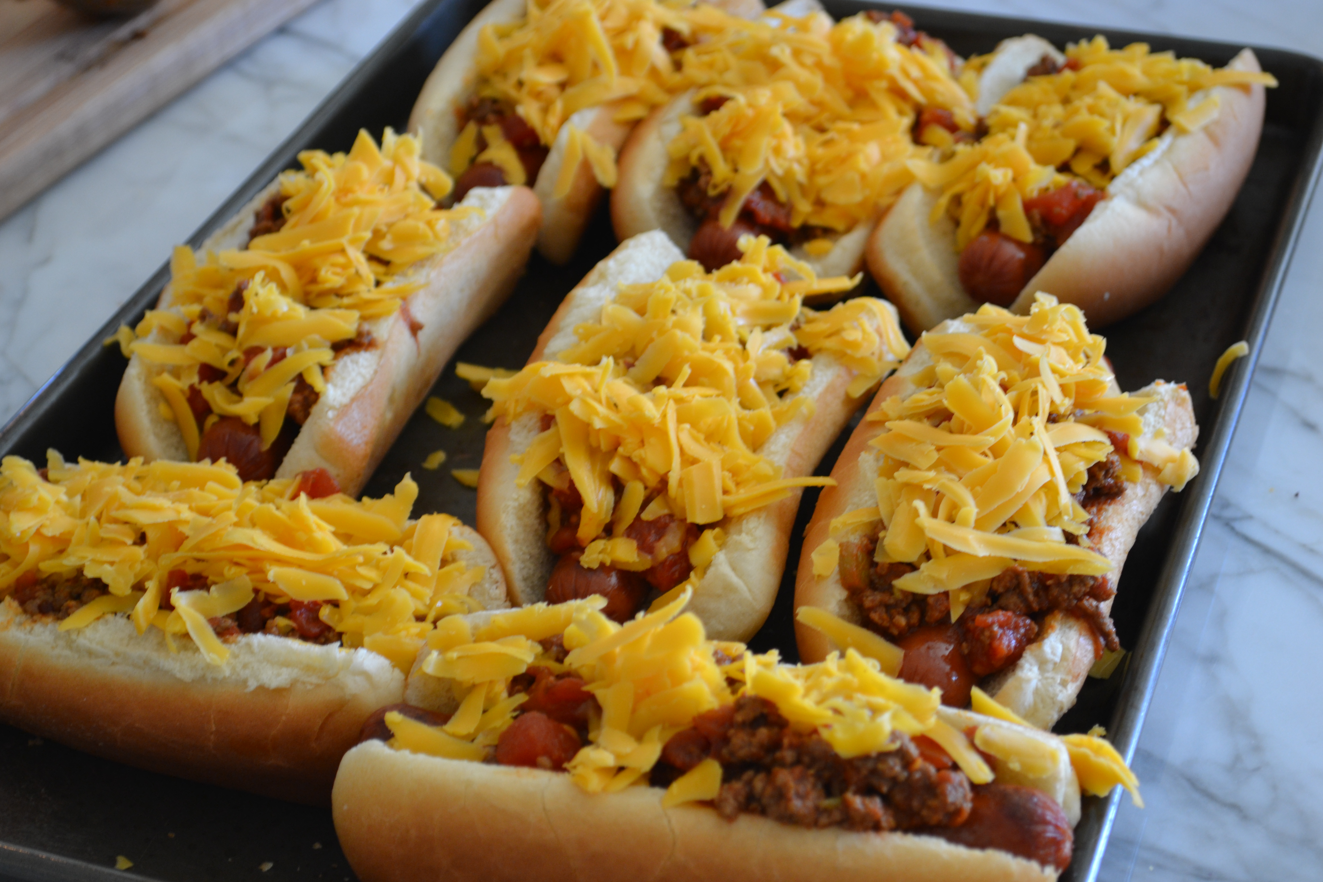 Classic Chili Dogs : Martin Family Style